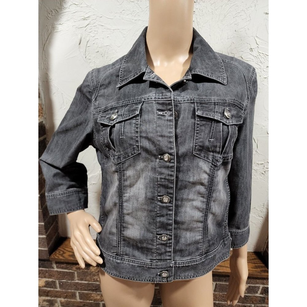 Chico's Women's Size 1 Medium 8 Black Rhinestone Buttons Pockets Distressed
